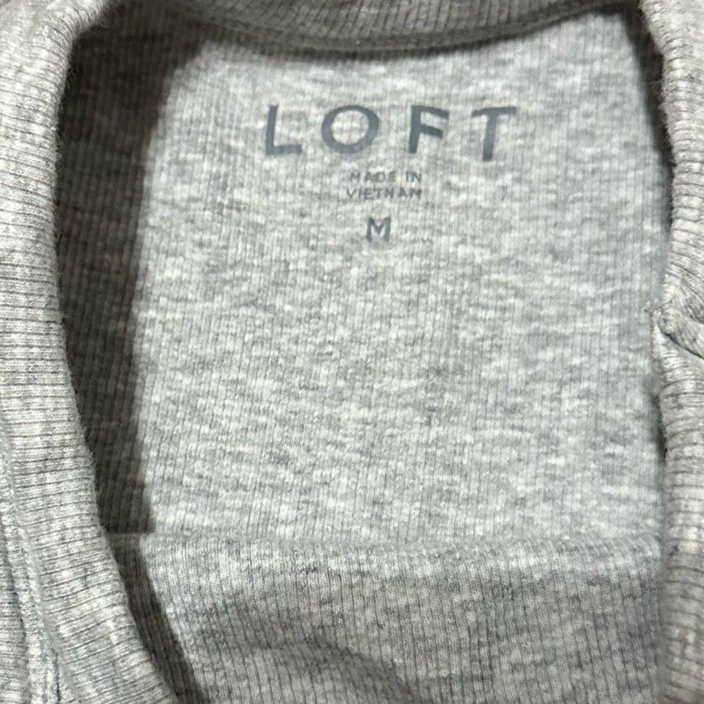 Loft Gray Ridged Textured Razorback Casual Tank Top Shirt Top - Picture 3 of 3